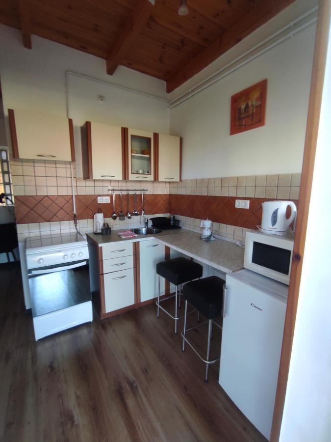 Borostyan Apartmanhaz Morahalom