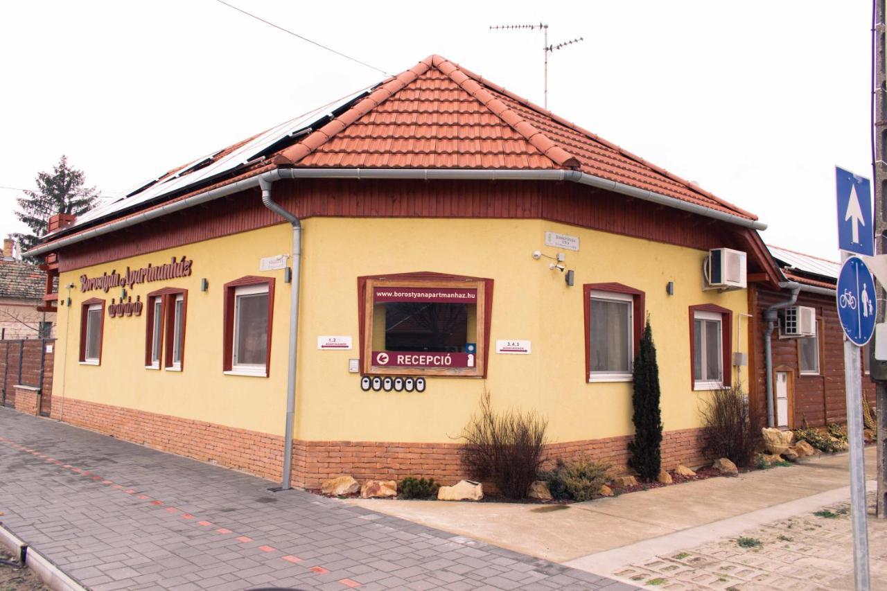 Apartment Borostyan Apartmanhaz Morahalom
