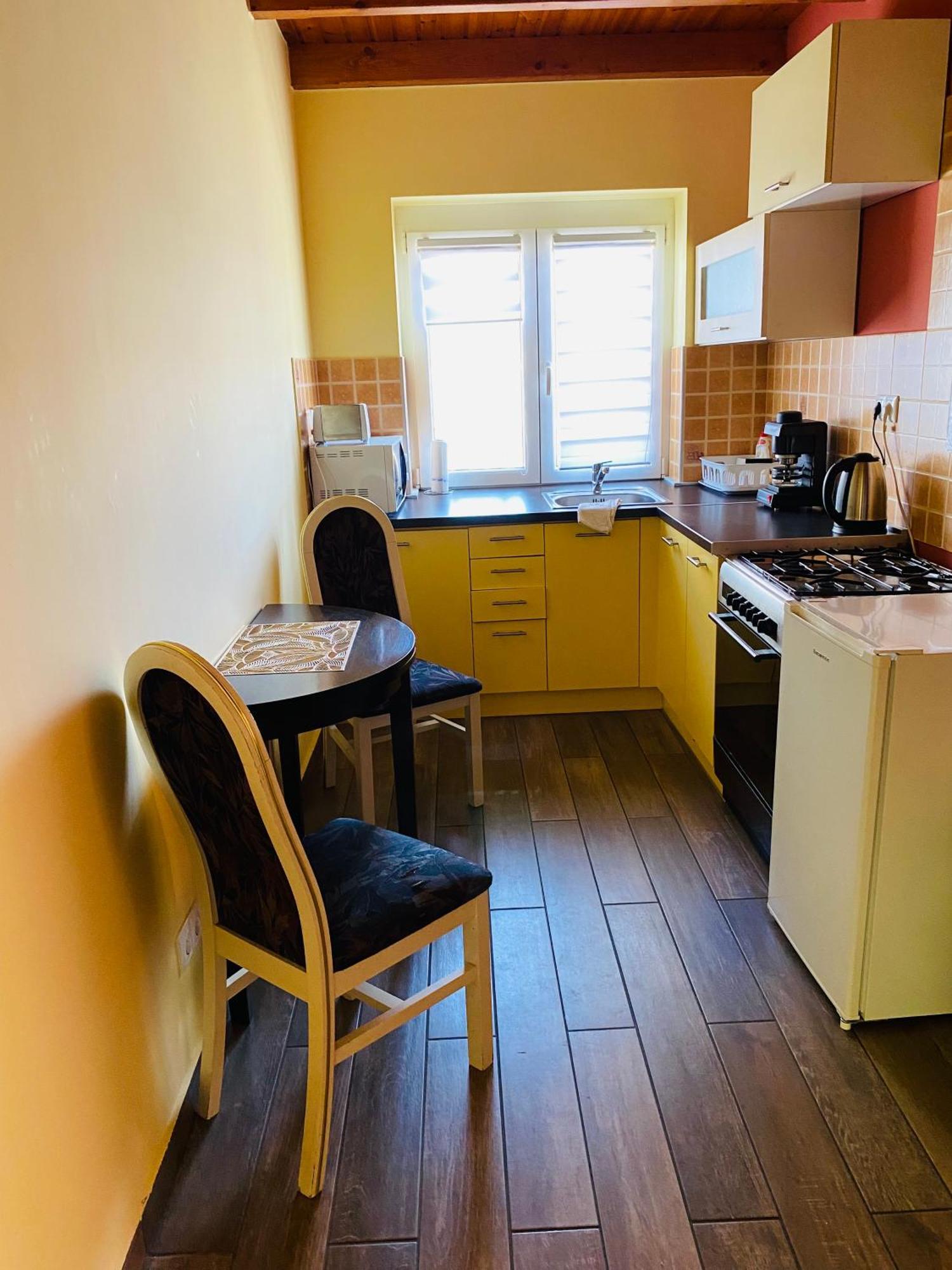 Borostyan Apartmanhaz