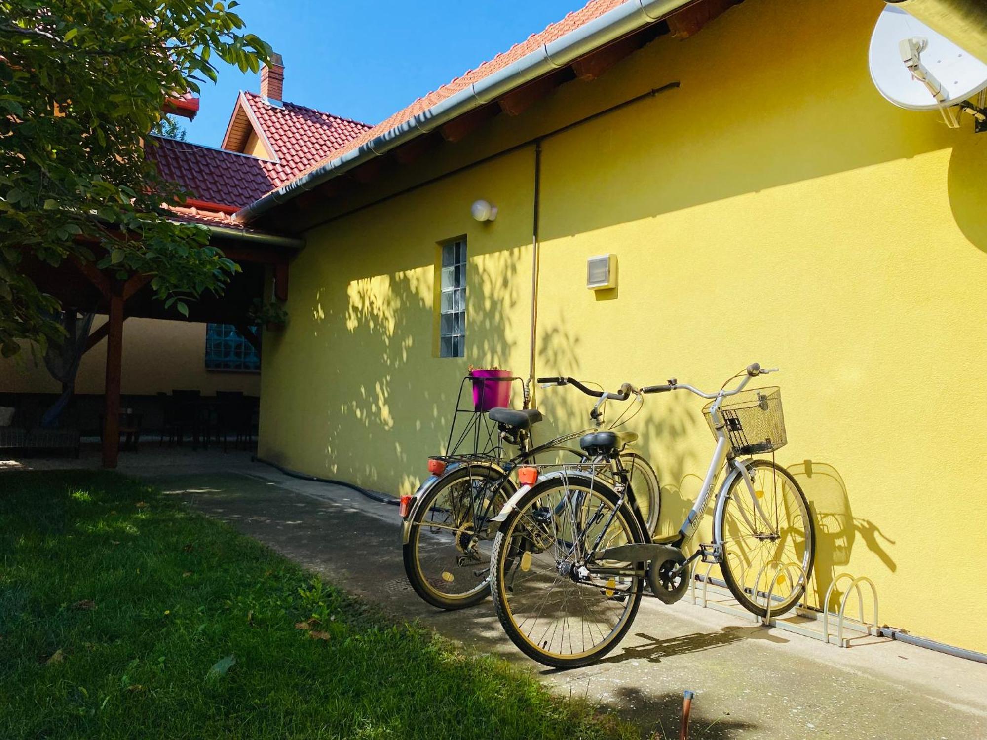 Borostyan Apartmanhaz Apartment *